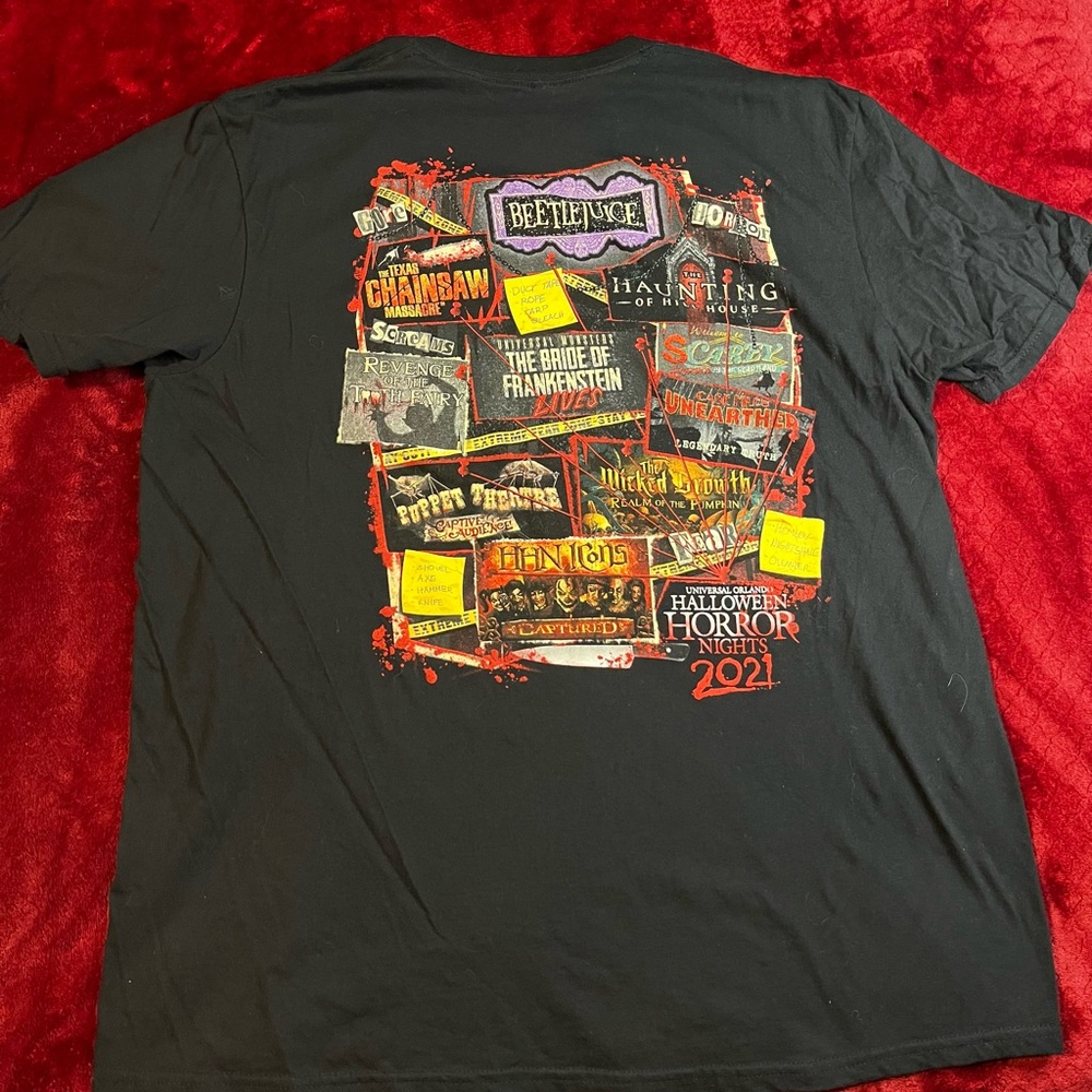 Universal Black Graphic Tee - Don't Go Alone - Picture 3 of 3